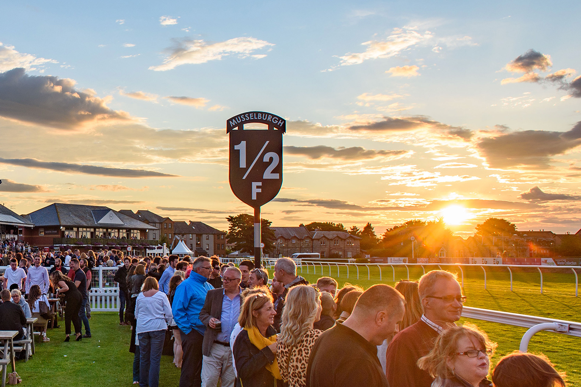 The 90's Friday Night at the Races